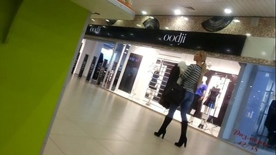 קיל פייגעלע אין די סופּערמאַרק.